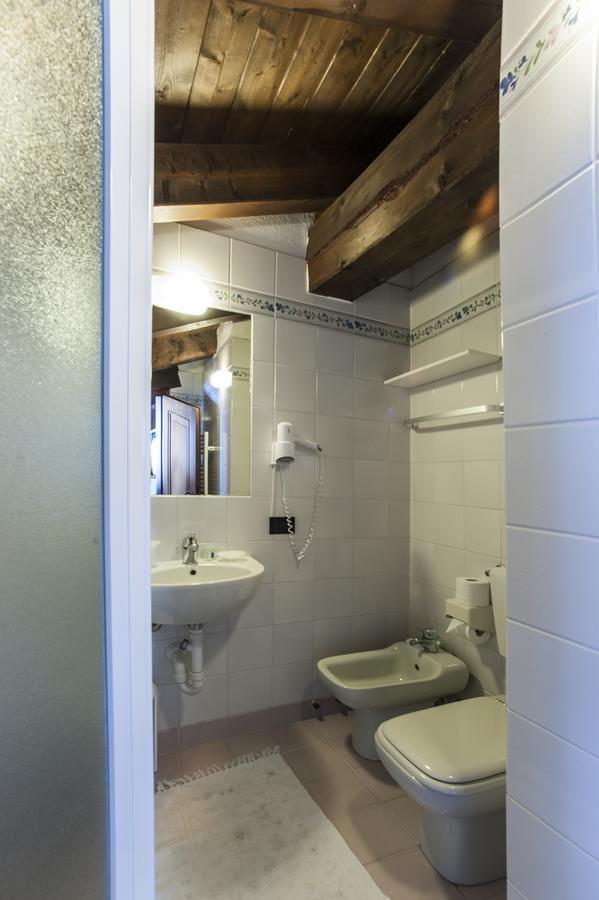 Hotel Baita Cretaz Бройл-Червиня Екстериор снимка