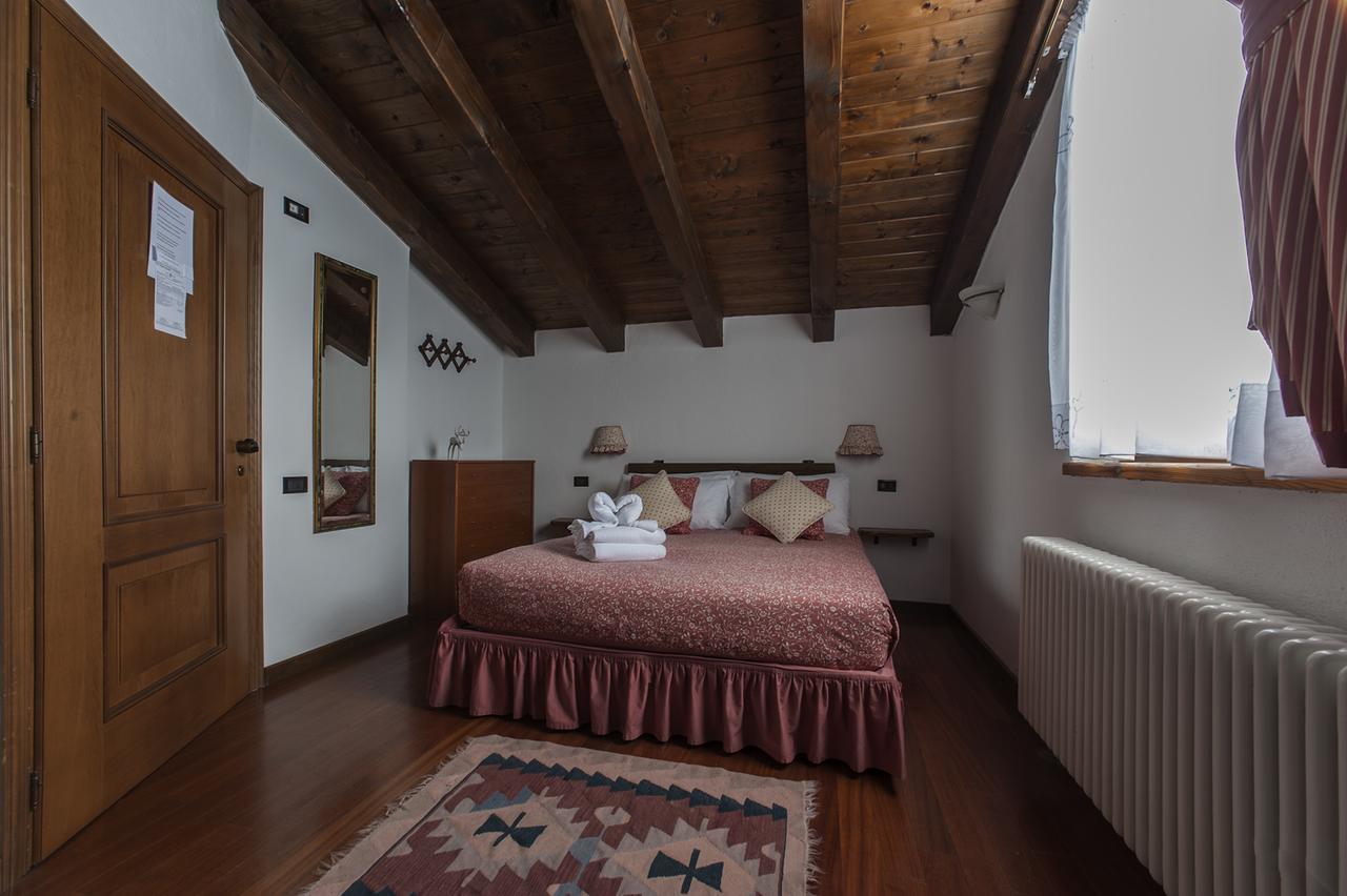 Hotel Baita Cretaz Бройл-Червиня Екстериор снимка