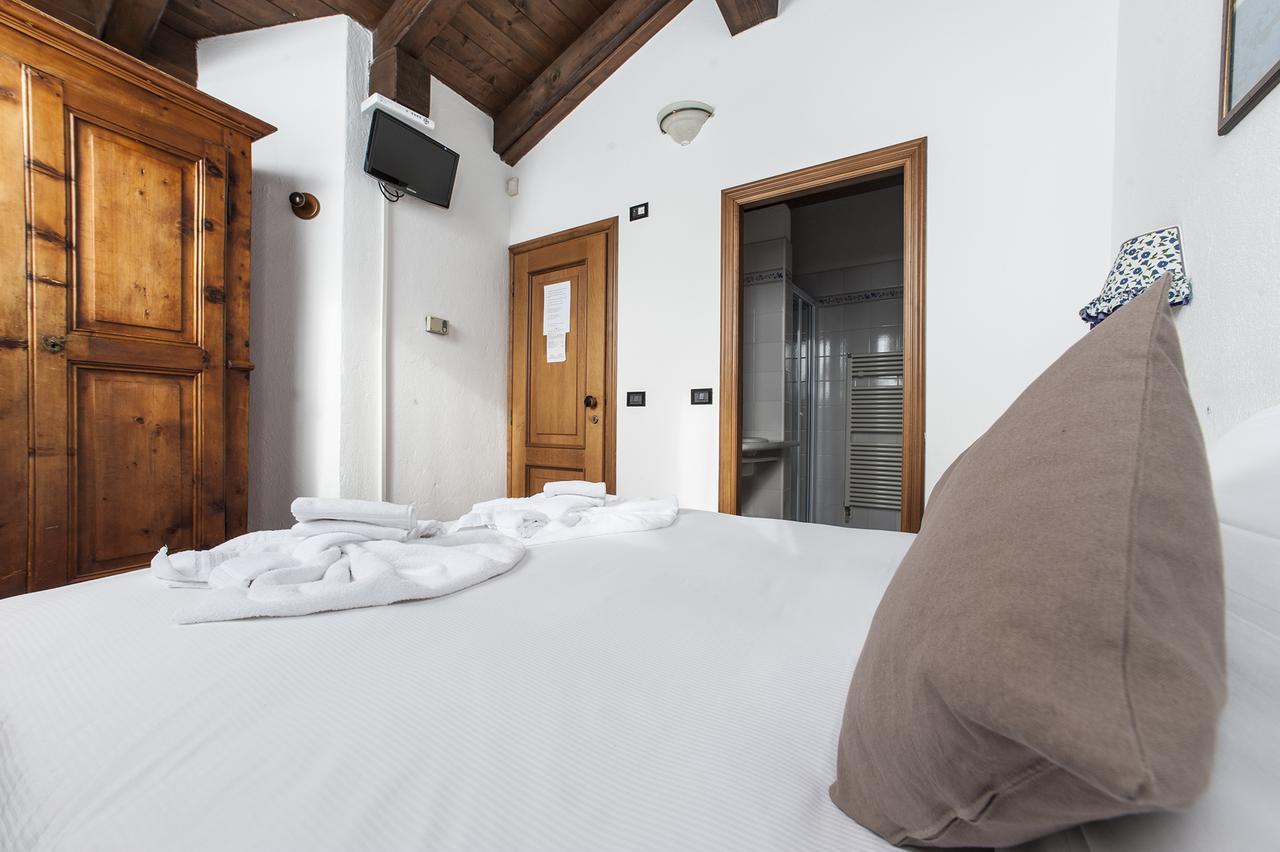 Hotel Baita Cretaz Бройл-Червиня Екстериор снимка