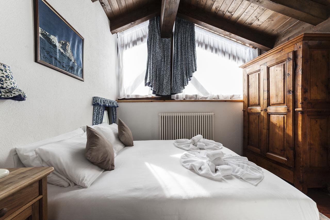 Hotel Baita Cretaz Бройл-Червиня Екстериор снимка